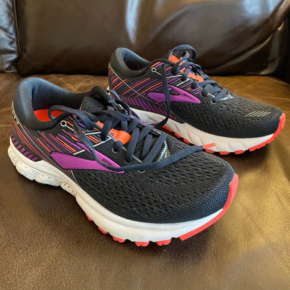 Brooks GTS Adrenaline 19 Size 7